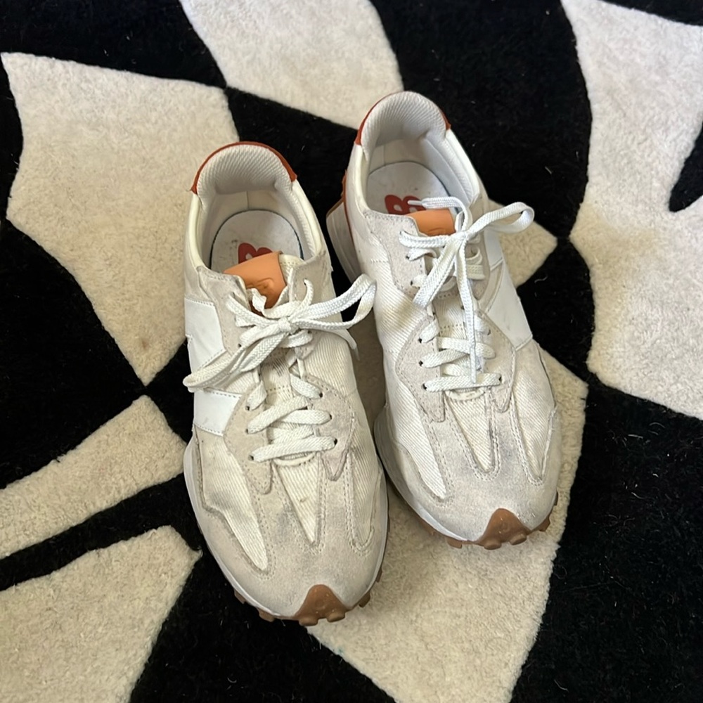 Desert new balance sneakers